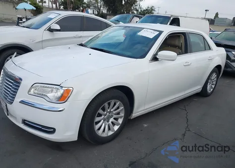 2013 Chrysler 300 Motown from USA, damaged, VIN 2C3CCAAG8DH697784